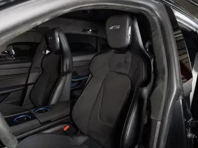 Porsche Taycan Sport Turismo — Miniature 11