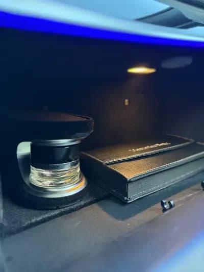 Mercedes-Benz AMG GT  — Miniature 7