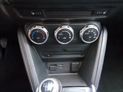 Mazda Mazda2 — Miniature 11