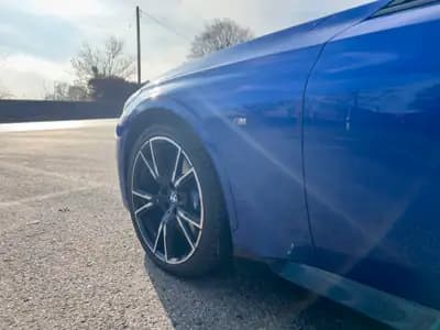 BMW M240i xDrive — arrière