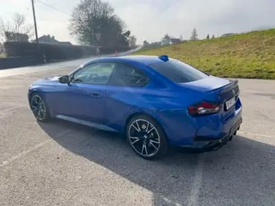 BMW M240i xDrive — côté