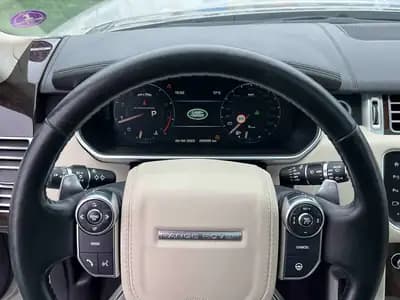 Land Rover Range Rover LWB 5.0 V8 SC Autobiography — Prestige et puissance, 101'500 km — Miniature 11