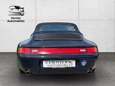 Porsche 911 Carrera 4 Cabriolet — Roadster légendaire 1995, transmission intégrale et toile — Miniature 8