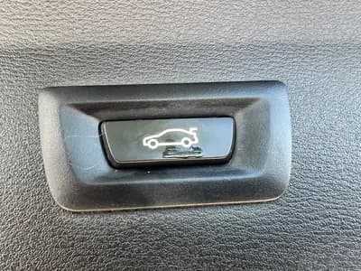 BMW X1 xDrive 20i – SUV compact polyvalent et fiable — Miniature 9