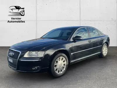 Audi A8 4.2 Quattro — Berline de prestige, 349 ch et transmission intégrale — côté