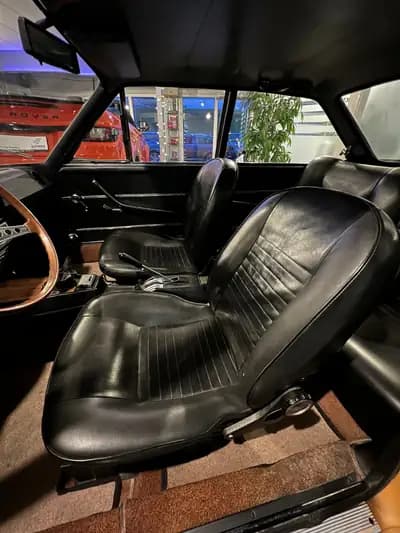 FIAT 124 Sport Coupé 1968 – Un classique italien restauré à la perfection — détail