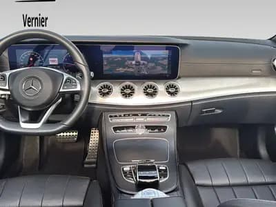 Mercedes-Benz E 300 Cabriolet AMG Line — Décapotable sportive, 245 ch et moins de 90 000 km — Miniature 15