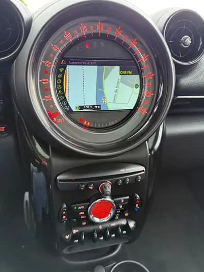 MINI Countryman Cooper S ALL4 - SUV compact sportif avec traction intégrale — Miniature 7