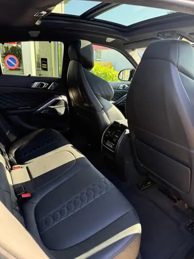 BMW X6M Steptronic - 600 ch de performance brute — détail