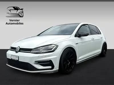 VW Golf 1.5 TSI EVO Highline DSG — Compacte dynamique, faible consommation et garantie 12 mois — arrière