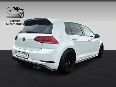 VW Golf 1.5 TSI EVO Highline DSG — Compacte dynamique, faible consommation et garantie 12 mois — intérieur
