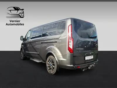 Ford Tourneo Custom 320 L2H1 Titanium X — Minibus 8 places, diesel automatique, très bon état — détail
