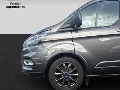 Ford Tourneo Custom 320 L2H1 Titanium X — Minibus 8 places, diesel automatique, très bon état — Miniature 8
