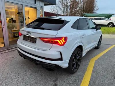 Audi RS Q3 Sportback - Performance sportive et élégance blanche — arrière