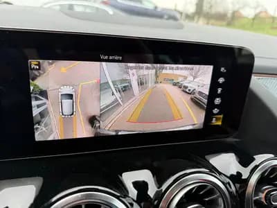 Mercedes-AMG GLA 45 S 4Matic+ : Performance compacte et prestige allemand — Miniature 12