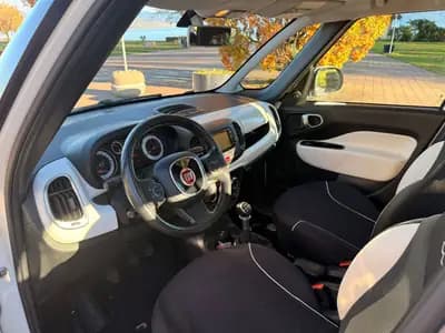 FIAT 500L 0.9 TwinAir Turbo Pop Star — Minivan compact économique et sans sinistre — Miniature 10