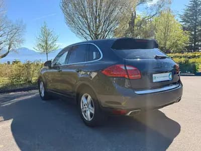 Porsche Cayenne S 2011 — SUV sportif 400 ch, sans accident, entretien suivi — intérieur