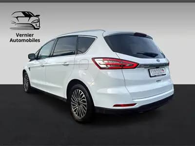 Ford S-MAX 2.0 TDCi Vignale — Monospace 7 places, diesel efficace, très bon état — intérieur