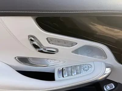 Mercedes-Benz S 500 Cabriolet — Élégance décapotable, 455 ch et prestige allemand — Miniature 22