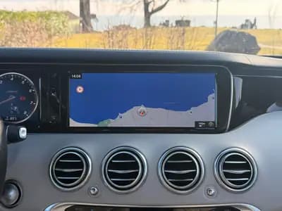 Mercedes-Benz S 500 Cabriolet — Élégance décapotable, 455 ch et prestige allemand — Miniature 23