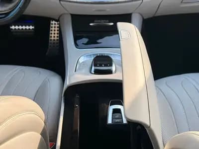 Mercedes-Benz S 500 Cabriolet — Élégance décapotable, 455 ch et prestige allemand — Miniature 27