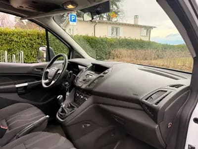Ford Transit Connect Van — Utilitaire compact économique et fiable, idéal pour artisan — Miniature 12