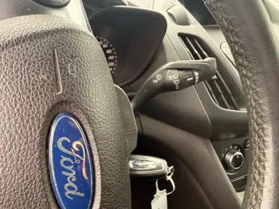 Ford Transit Connect Van — Utilitaire compact économique et fiable, idéal pour artisan — Miniature 17