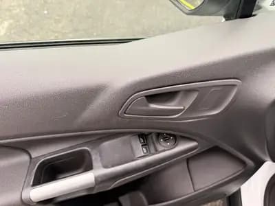 Ford Transit Connect Van — Utilitaire compact économique et fiable, idéal pour artisan — Miniature 20