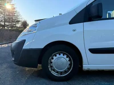 Peugeot Expert Tepee 2.0 HDi — Monospace 9 places, diesel économique, sans sinistre — intérieur