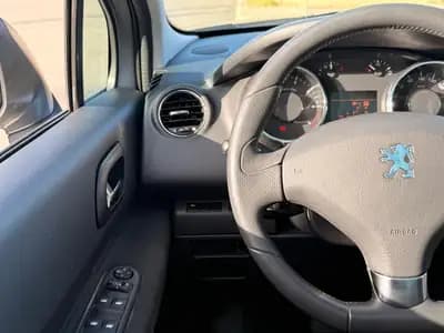 Peugeot 5008 1.6 16V Turbo — 7 places, boîte automatique, sans sinistre — Miniature 15