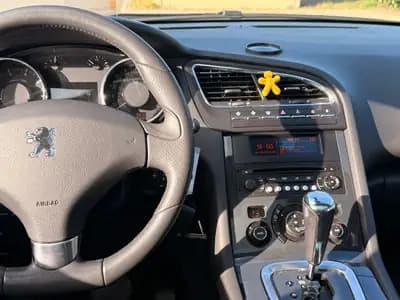 Peugeot 5008 1.6 16V Turbo — 7 places, boîte automatique, sans sinistre — Miniature 16