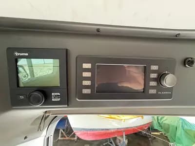 Fiat Adria Tein Plus 640 - Camping-car autonome avec panneaux solaires — Miniature 9