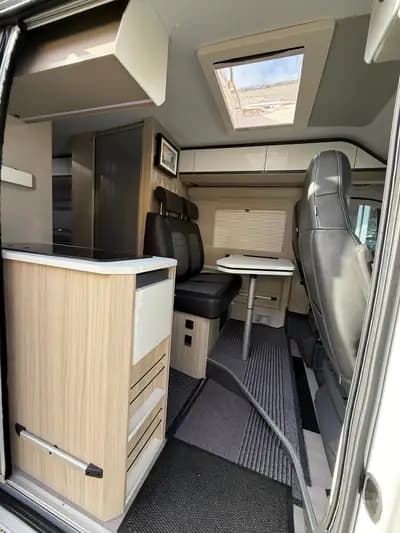 Fiat Adria Tein Plus 640 - Camping-car autonome avec panneaux solaires — Miniature 7