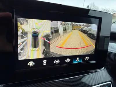 Mercedes-Benz V 250 d – Le monospace premium all-terrain — Miniature 8