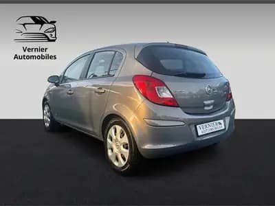 Opel Corsa 1.2 TP Color Edition — Citadine fiable, très bon état, expertise du jour — intérieur
