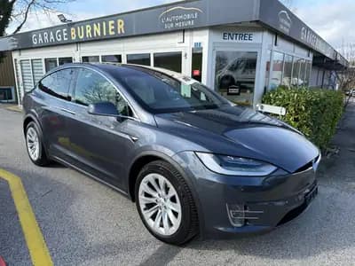 Tesla Model X Maximale Autonomie - SUV électrique haute performance 562 ch — vue extérieure