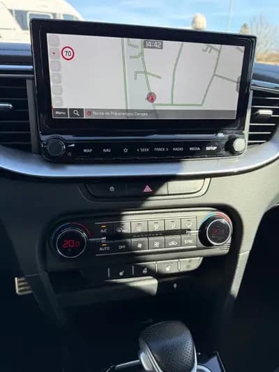 Kia Ceed GT 204 ch : sportivité et fiabilité réunies — Miniature 7