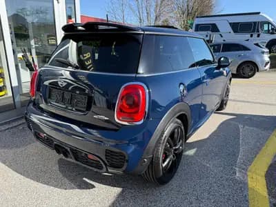 MINI Cooper JCW Steptronic – Sportive et Raffinée — arrière