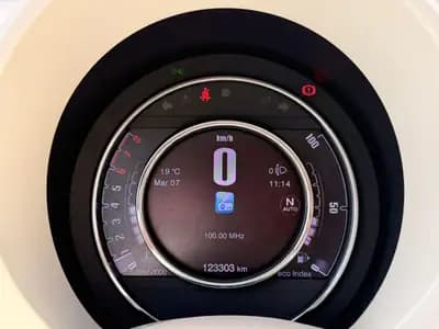 Fiat 500 1.2 Lounge — Citadine incontournable, boîte automatique et sièges cuir — Miniature 10