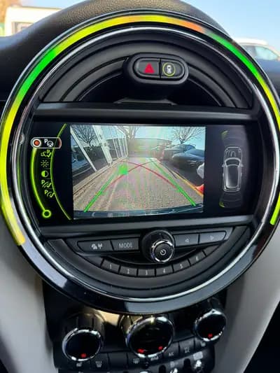 MINI Cooper S Steptronic – Dynamique et économe à la fois — détail