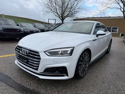 Audi A5 Coupé 2.0 TFSI Sport quattro - Performance et élégance réunies — côté