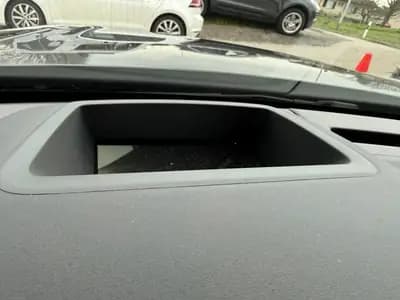 Range Rover Velar P400e – Hybride rechargeable haute performance avec 404 ch — Miniature 11