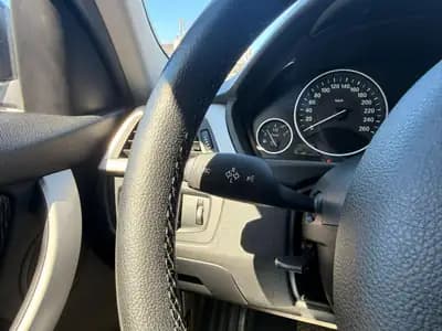 BMW 320d xDrive Touring — Break diesel performant, 166 000 km, traction intégrale — Miniature 18