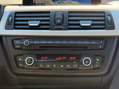 BMW 320d xDrive Touring — Break diesel performant, 166 000 km, traction intégrale — Miniature 25