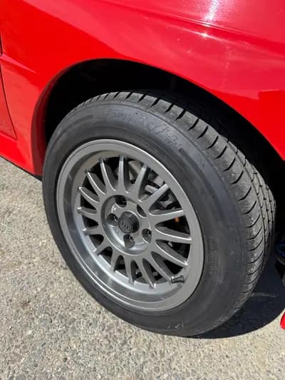 Audi Quattro Turbo 1983 - Légende restaurée de la traction intégrale — Miniature 7