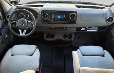 Mercedes-Benz Sprinter Microlinner Yucon 2024 — Camping-car intégral, très faible kilométrage — Miniature 10