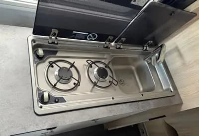 Mercedes-Benz Sprinter Microlinner Yucon 2024 — Camping-car intégral, très faible kilométrage — Miniature 12