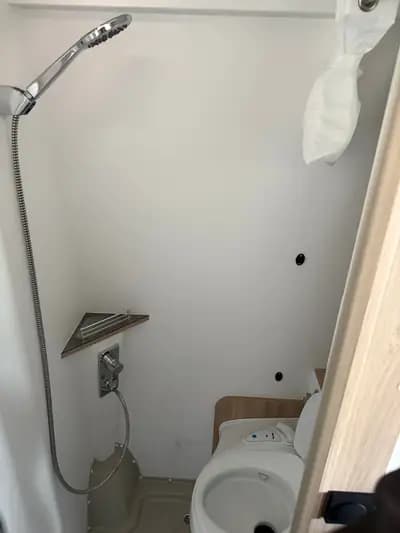 Mercedes-Benz Sprinter Microlinner Yucon 2024 — Camping-car intégral, très faible kilométrage — Miniature 16