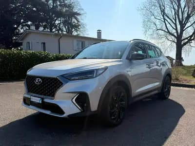 Hyundai Tucson 1.6 TGDI N-Line 4WD — SUV premium avec moteur turbo et transmission DCT — vue extérieure