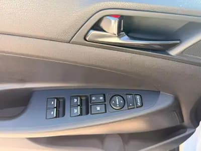 Hyundai Tucson 1.6 TGDI N-Line 4WD — SUV premium avec moteur turbo et transmission DCT — Miniature 27